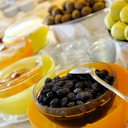 I Melograni 4* Вьесте