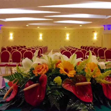 Отель I Melograni 4*