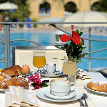 Hotel I Melograni 4*
