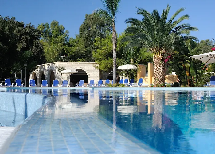 伊美罗格拉尼酒店